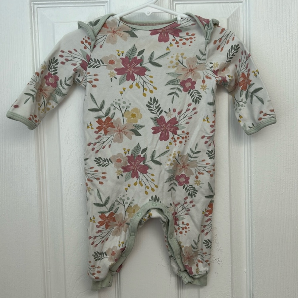 Baby girl Floral Pjs 3-6M